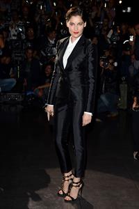 Laetitia Casta Dolce & Gabbana - Front Row - Milan Fashion Week (Sep 23, 2012) 