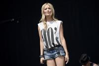 Laura Whitmore Yahoo! Wireless Festival - Day 3 - London, Jul. 14, 2013 