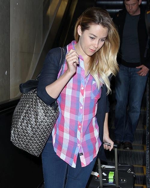 Lauren Conrad Los Angeles International Airport (16.04.2013) 