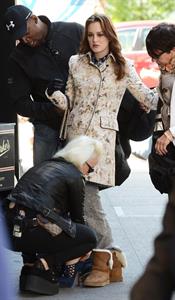 Leighton Meester  Set of Gossip Girl in Central Park - September 24, 2012 