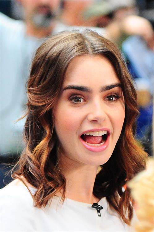 Lily Collins Outside 'Good Morning America' studio - New York, Aug. 7, 2013 