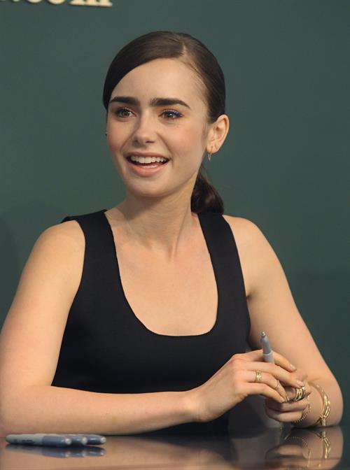 Lily Collins Seventeen Magazine September Cover Issue Celebration - New York, Aug. 6, 2013 