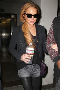Lindsay Lohan - Los Angeles International Airport (10.04.2013) 