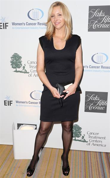 Lisa Kudrow Attends An Unforgettable Evening at Regent Beverly Wilshire Hotel (02.05.2013) 