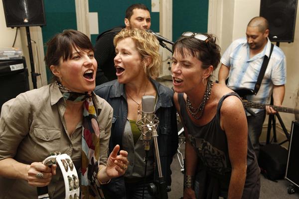 Lucy Lawless - Planet A March & Concert, NZ 12/5/09  