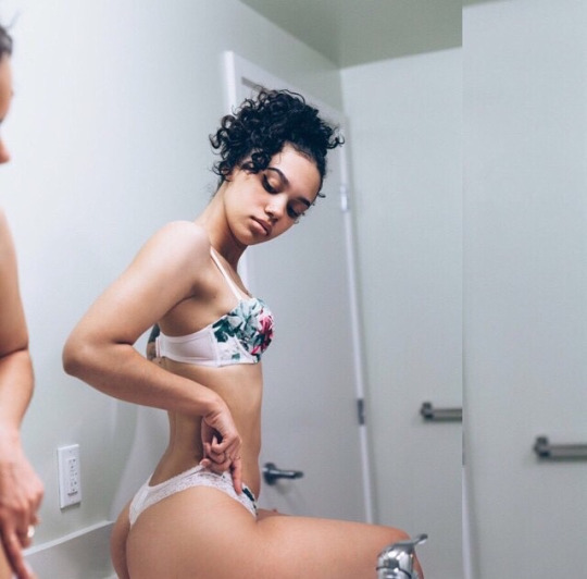 Indyamarie Jean in lingerie