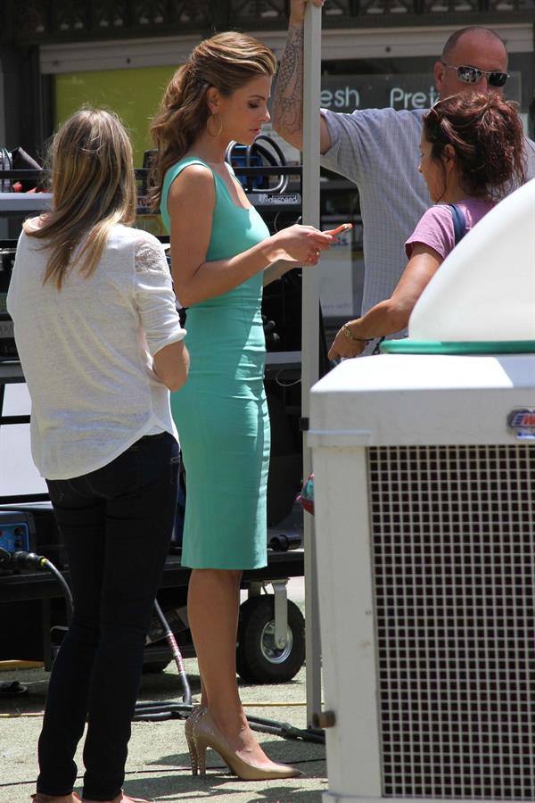 Maria Menounos on the set of 'EXTRA' at the Grove in LA on May 10, 2013