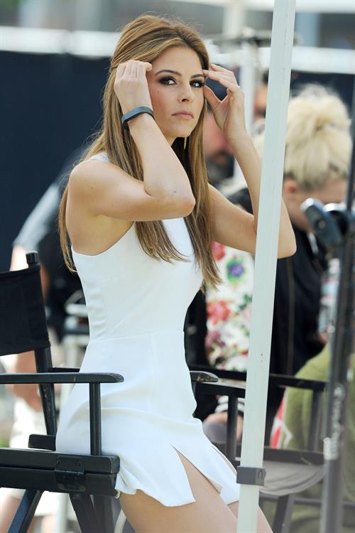 Maria Menounos On the set of Extra in Los Angeles on August 20, 2013
