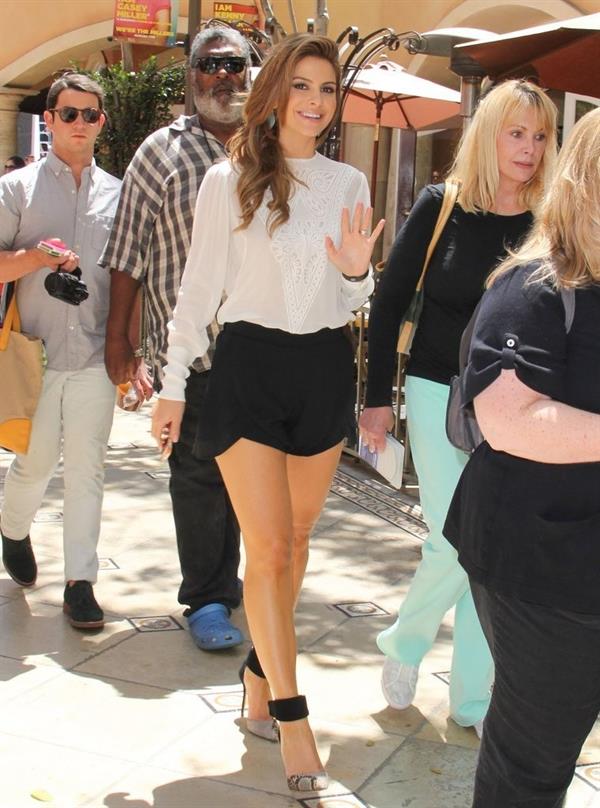 Maria Menounos on the set of Extra at the Grove in LA on August 8, 2013