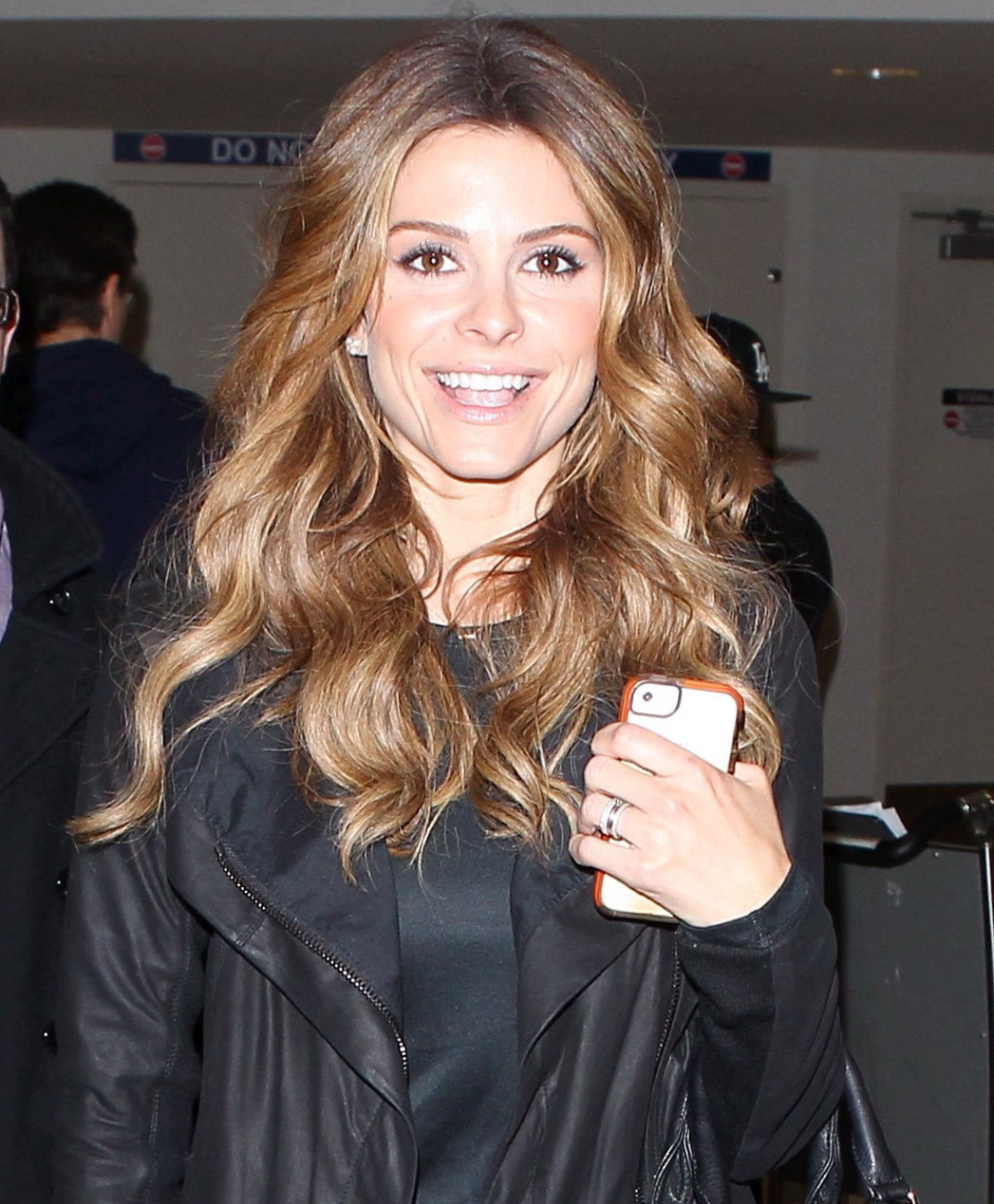 Maria Menounos – LAX airport arrival in LA 10/15/13  