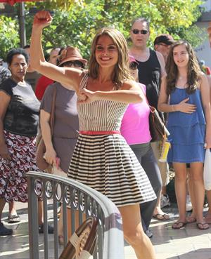 Maria Menounos - Crashes an interview & runs on stage on the show EXTRA LA on September 17, 2012