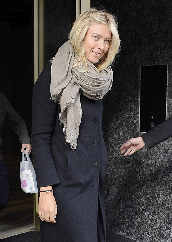 Maria Sharapova Giorgio and Roberta Armani meet tennis star Maria Sharapova at Armani's palace. November 30, 2012 