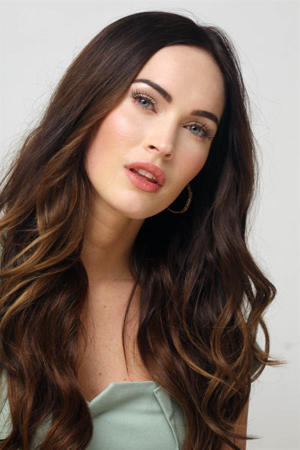 Megan Fox This is 40 Photocall in Los Angeles on November 28, 2012