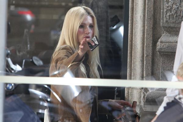 Michelle Hunziker Spotted at the Trussardi Cafe in Mailand on March 19, 2013