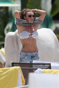 Michelle Heaton Filming a fitness show on Miami Beach, Florida (May 21, 2013) 