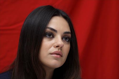 Mila Kunis  OZ: The Great And Powerful  Press Conference, Feb 15, 2013 