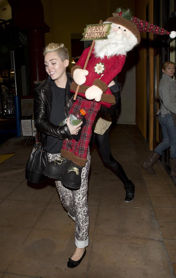 Miley Cyrus Leaving Rite Aid in Studio City on December 22, 2012