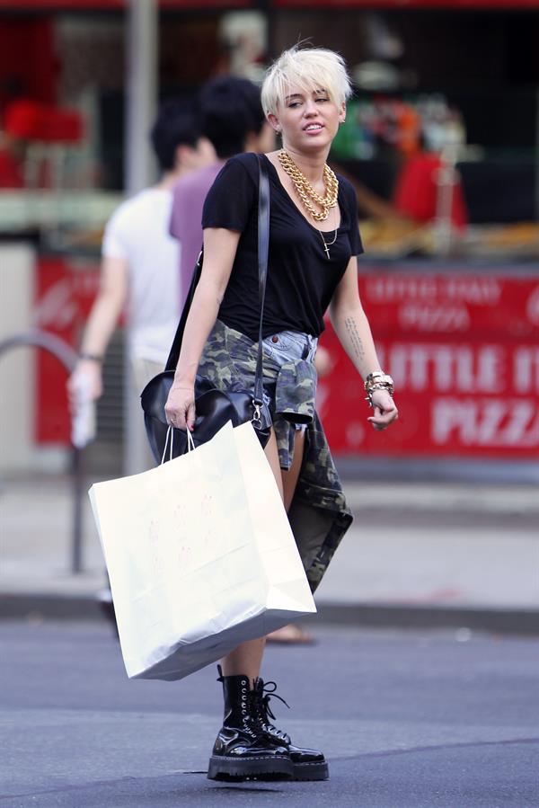 Miley Cyrus - Out shopping in New York City August 23, 2012