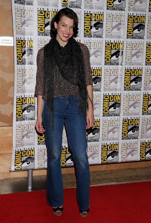 Milla Jovovich -  Resident Evil: Retribution  Press Room at Comic-Con 2012 in San Diego (July 13, 2012)