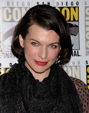 Milla Jovovich -  Resident Evil: Retribution  Press Room at Comic-Con 2012 in San Diego (July 13, 2012)