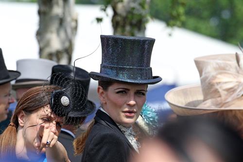 Mischa Barton - Epsom Derby in Epsom, England, June 2, 2012