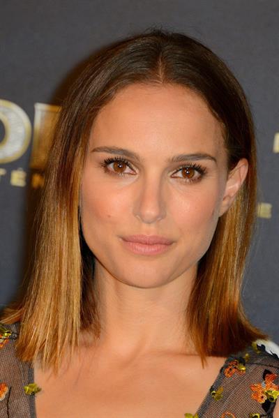 Natalie Portman  Thor: The Dark World  Premiere in Paris 10/23/2013 