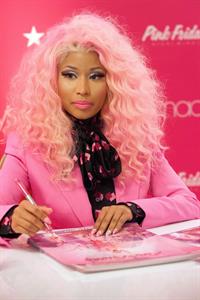 Nicki Minaj  Pink Friday  Fragrance Holiday Season Celebration in New York City (November 20, 2012) 