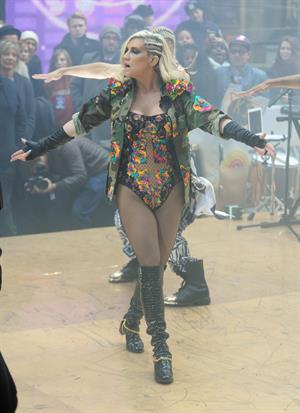 Kesha Performs on the Today Show in New York City (November 20, 2012) 
