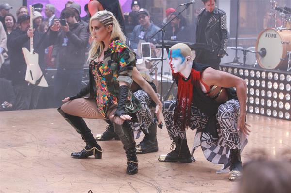 Kesha Performs on the Today Show in New York City (November 20, 2012) 