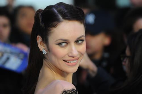 Olga Kurylenko  Oblivion  UK Premiere -- London, Apr. 4, 2013 