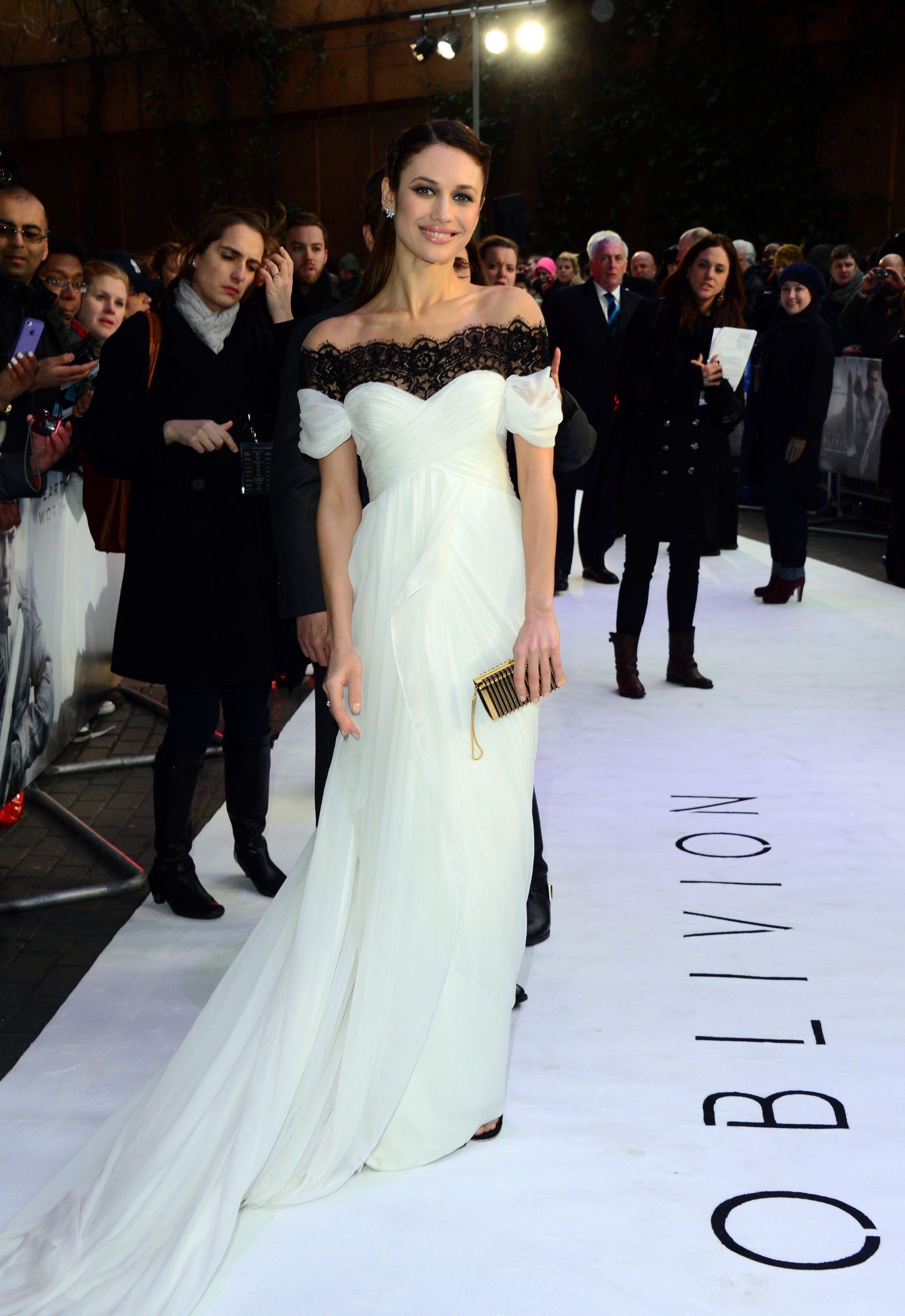 Olga Kurylenko  Oblivion  UK Premiere -- London, Apr. 4, 2013 