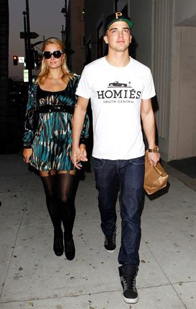 Paris Hilton Stops by Il Pastaio in Beverly Hills March 4, 2013 