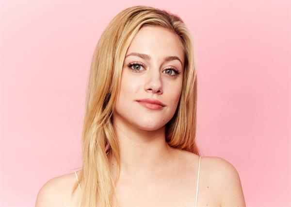 Lili Reinhart