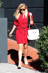 Reese Witherspoon - walking and talking in Los Angeles 12/15/12