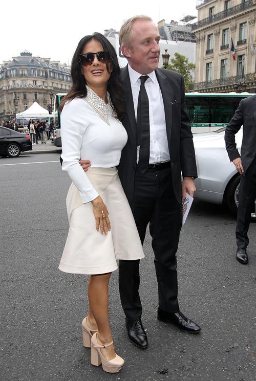 Salma Hayek at the Stella McCartney fashion show at Paris Fashion Week - Sep. 30, 2013 
