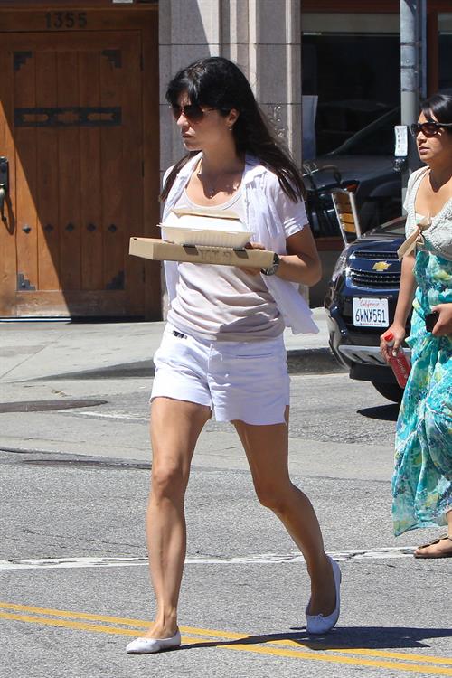 Selma Blair - Went to Abbot Kinney to buy some groceries on Saturday morning - September 1, 2012