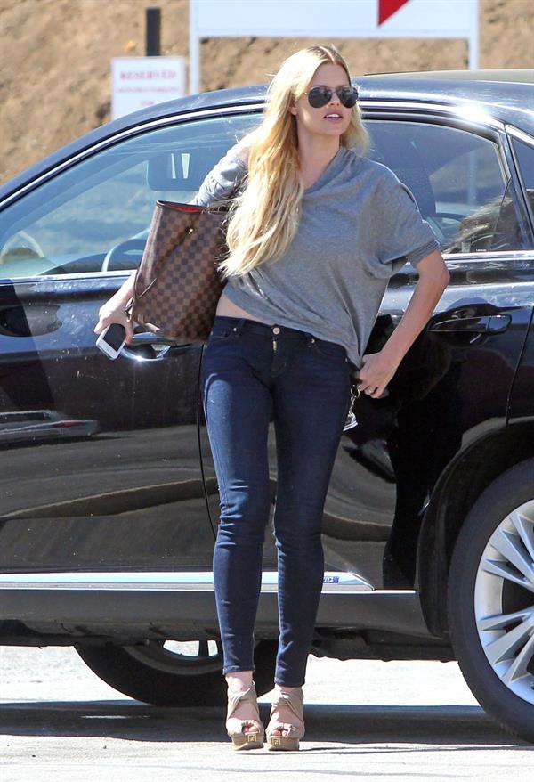 Sophie Monk - UPS Store in West Hollywood - August 28, 2012