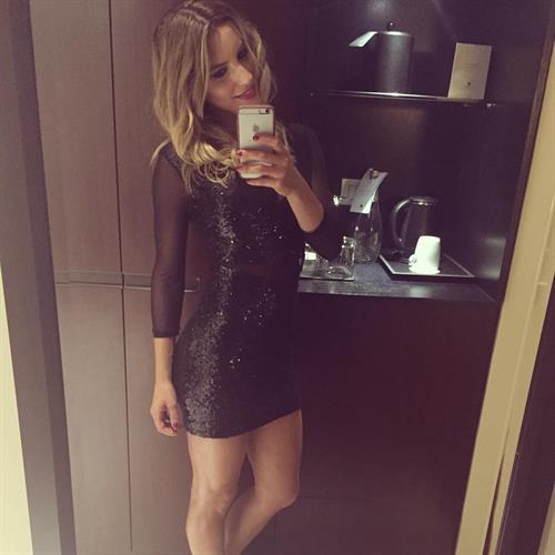 Lucila Vit taking a selfie