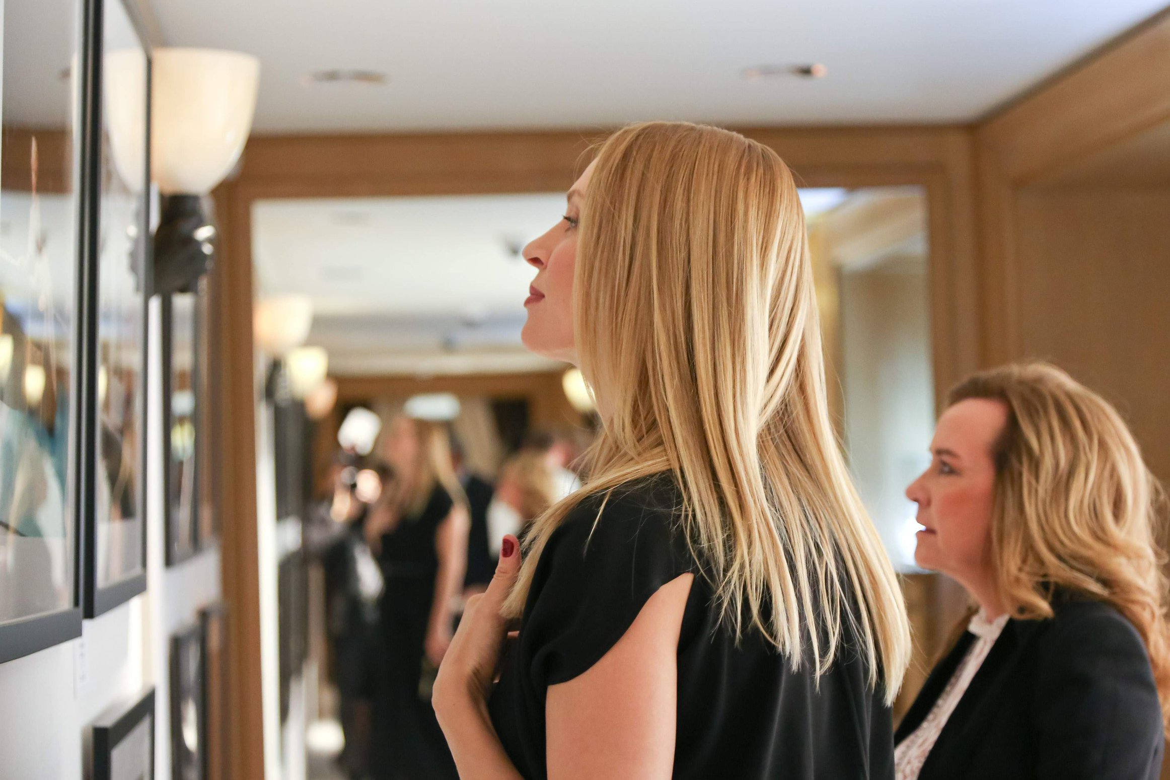 Uma Thurman Pictures Uma Thurman hosts cocktail and Dinner to celebreate an exclusive viewing of Marilyn Forever held at Chopard Boutique