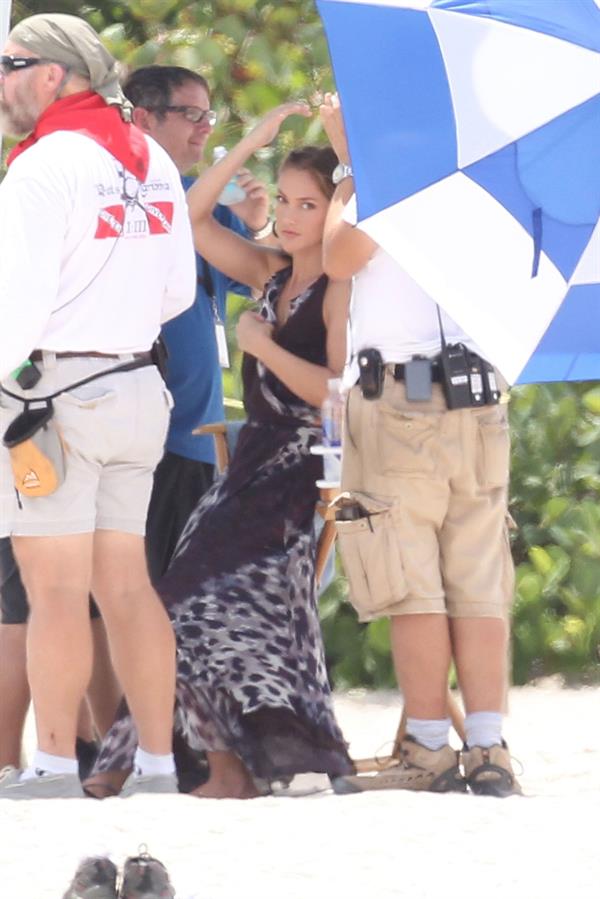 Minka Kelly films Charlies Angel's on a beach in Miami 02-09-2011