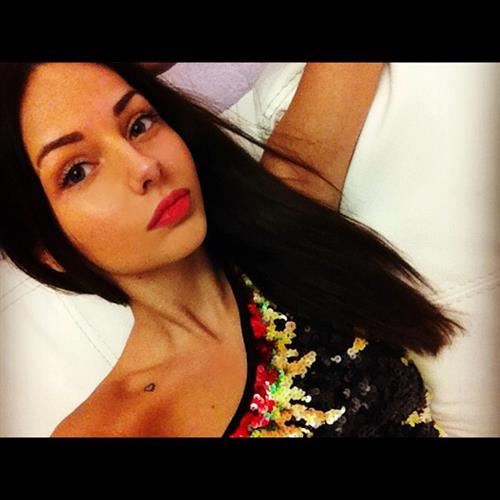 Mila Ryzhkova taking a selfie