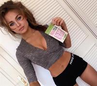 Rosie Mac taking a selfie