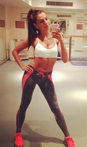 Alice Llenas taking a selfie