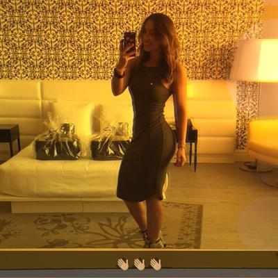 Nicole Mejia taking a selfie