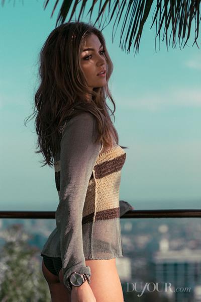 Lili Simmons Pictures Lili Simmons