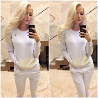 Aljona Shiskova taking a selfie