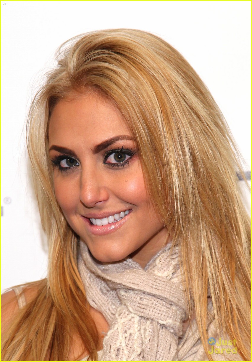 Cassie Scerbo