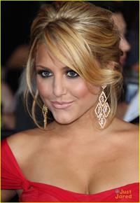 Cassie Scerbo