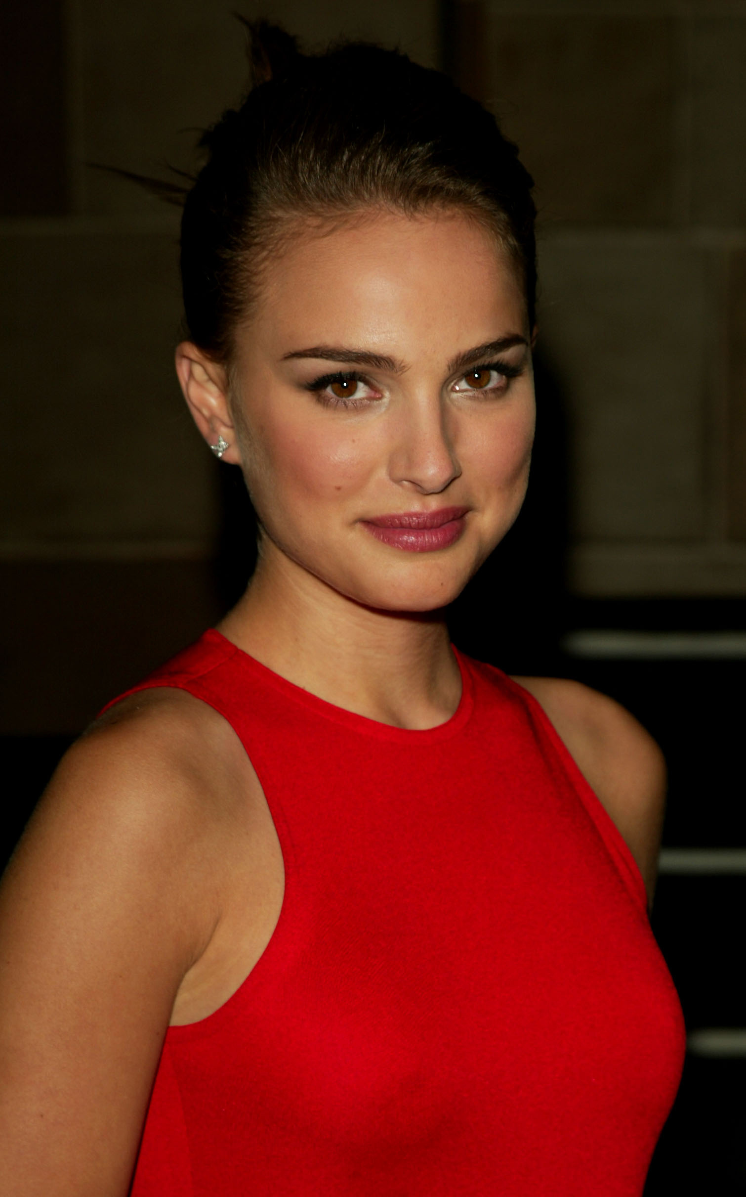 Natalie Portman Pictures 7th Annual National Arts Awards Dress by Isaac Mizrahi New York City, NY 10/07/02