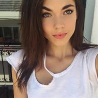 Aarika Wolf taking a selfie